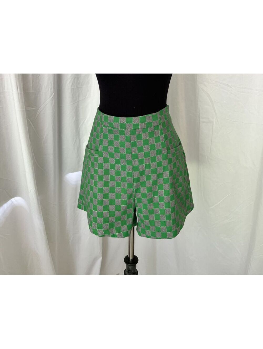 NWT Uptown Gal LA Green Checkered Shorts High Waist Pockets Women's Size M
